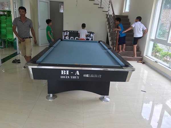 Billiards Hoàn Thúy lắp một bàn bi a 9018 và một bàn bi lắc Việt Nam tại Quốc Oai