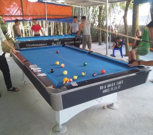 Billiards Hoàn Thúy lắp đặt 1 bàn 9018 Việt Nam và 1 bàn nhập lướt tại Hải Hoà, Móng Cái