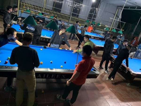 Mua bàn bi a cũ giá rẻ - Billiards Hoàn Thúy lắp đặt 2 bàn 9019 nhập lướt tại Quốc Oai, Hà Nội
