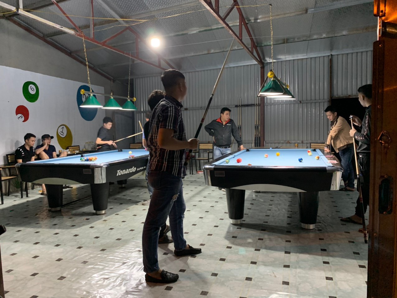 Billiards Hoàn Thúy lắp đặt 2 bàn bi a 9017 Tonardo tại Gia Lâm, Hà Nội