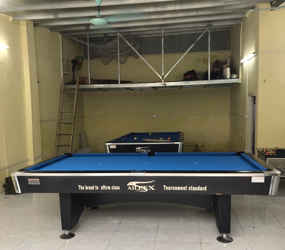 Billiards Hoàn Thúy lắp đặt 2 bàn bi a aileex 9018 nhập lướt tại Đại học Công nghiệp, Hà Nội