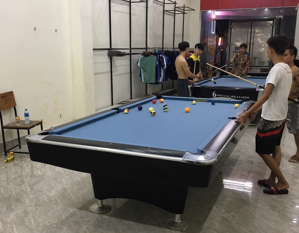 Billiards Hoàn Thúy lắp đặt 2 bàn 9017, seri 4 nhập lướt tại Phú Xuyên, Hà Nội